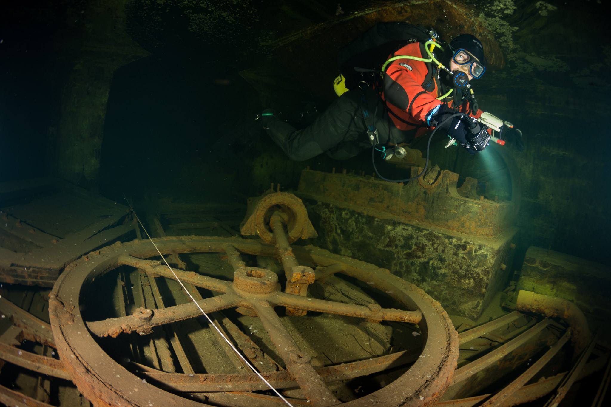 Jaskinie i inne przestrzenie zamknięte